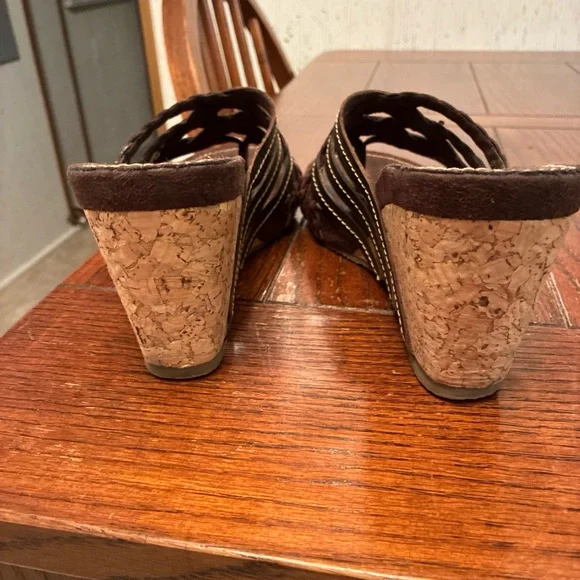 Skechers Leather Cork Wedge Sandals Women’s 10 Chocolate Suede Shoes - Picture 7 of 12